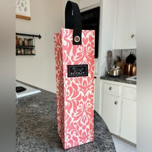 Pink damask Scout wine bag